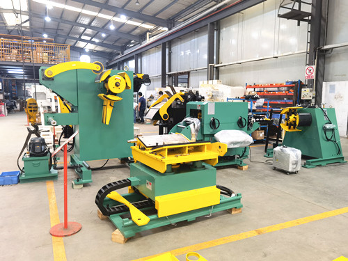 Alimentador de alisador compacto MFL2 com dispositivo coletivo de filme de bobina é ideal para processo de estampagem de aço inoxidável